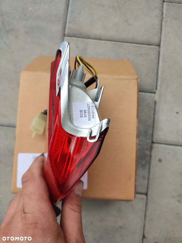Lampa tył MV Agusta Brutale - 2