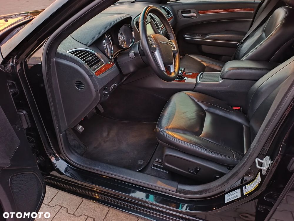 Chrysler 300 - 9