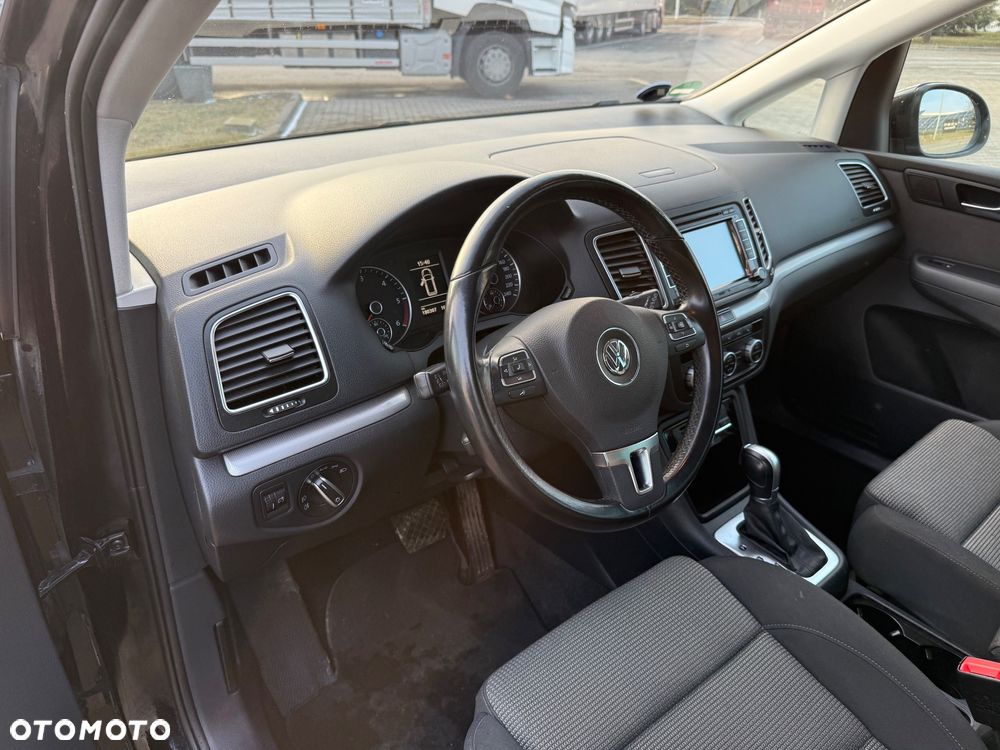 Volkswagen Sharan 2.0 TDI DSG BlueMotion Technology Comfortline - 16