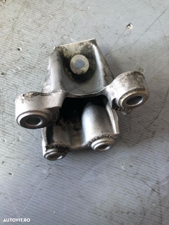 suport motor stanga 2.7 tdci can audi a6 c6 - 3
