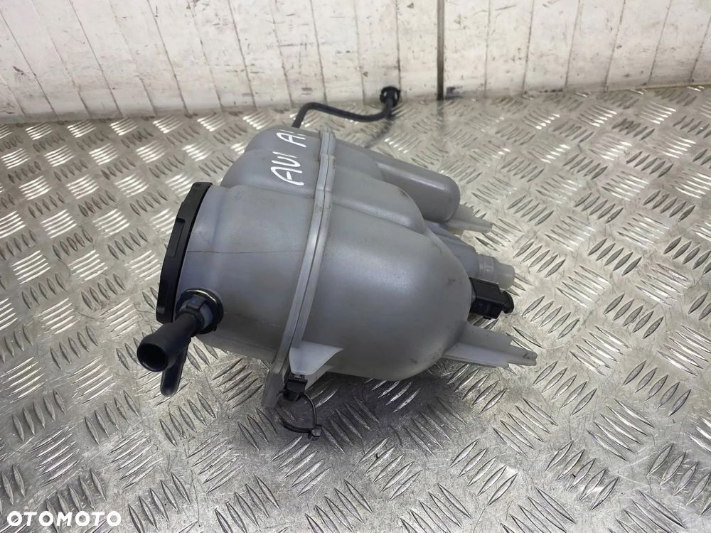ZBIORNICZEK WYRÓWNAWCZY AUDI A4 B9 A5 F5 A6 C8 8W0121405L - 11