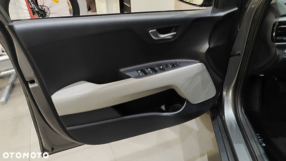 Kia Stonic - 7