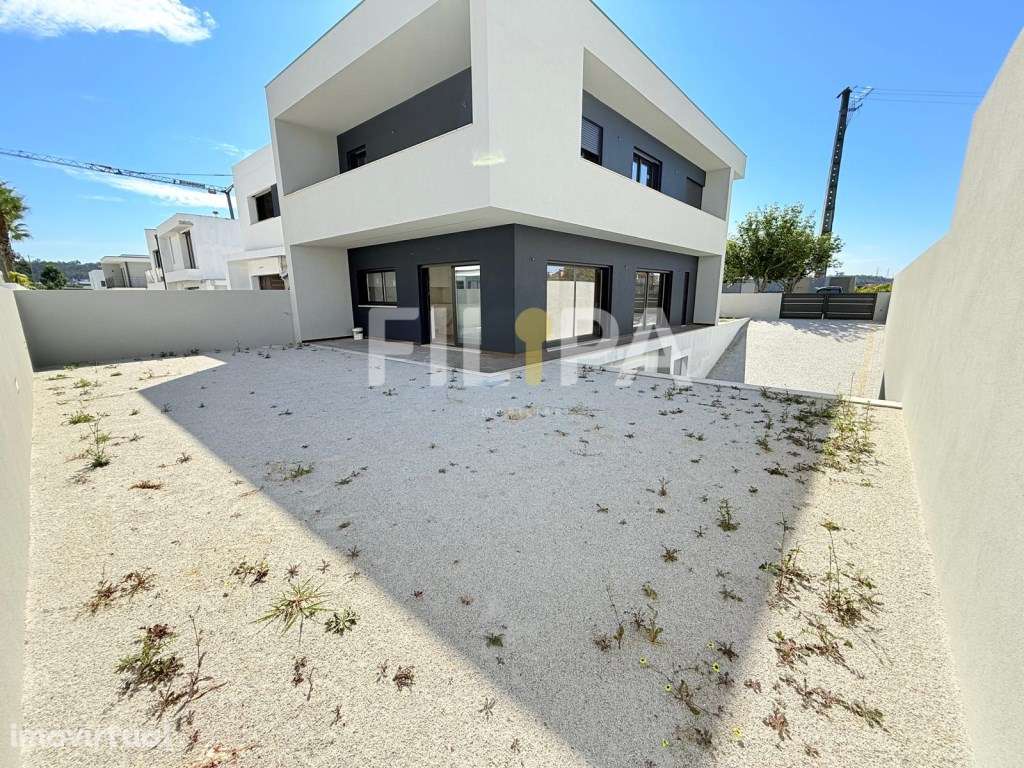 Moradia V3 Nova - Silva Escura, Maia - Grande imagem: 2/26