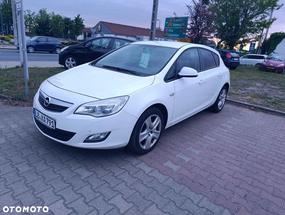 Opel Astra 1.4 Turbo Selection - 25