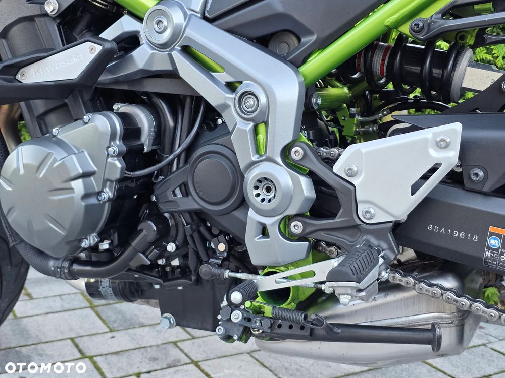 Kawasaki Z 900 - 27