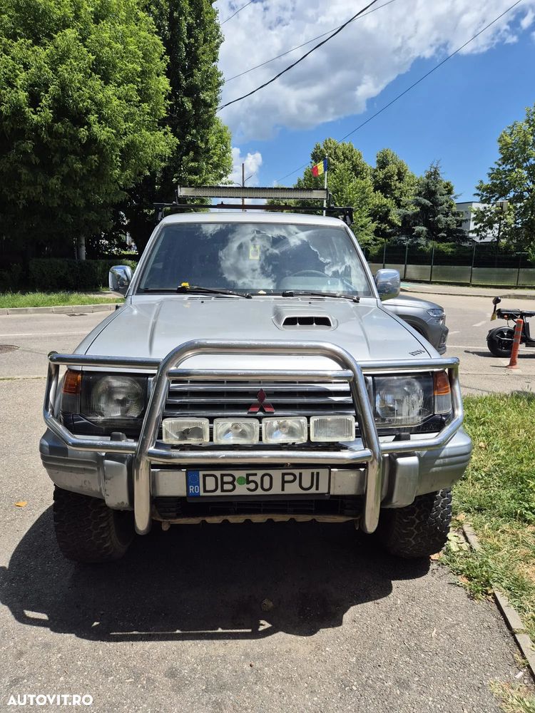 Mitsubishi Pajero - 4