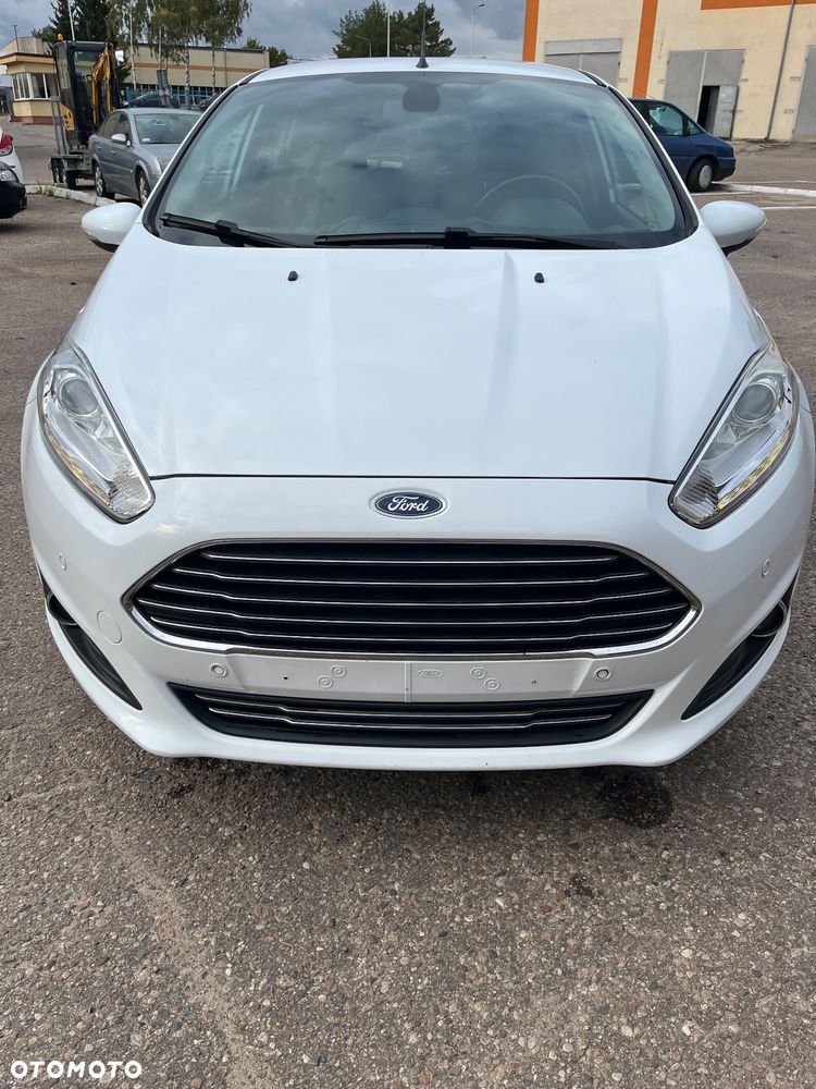 Ford Fiesta 1.0 EcoBoost S&S TITANIUM - 2