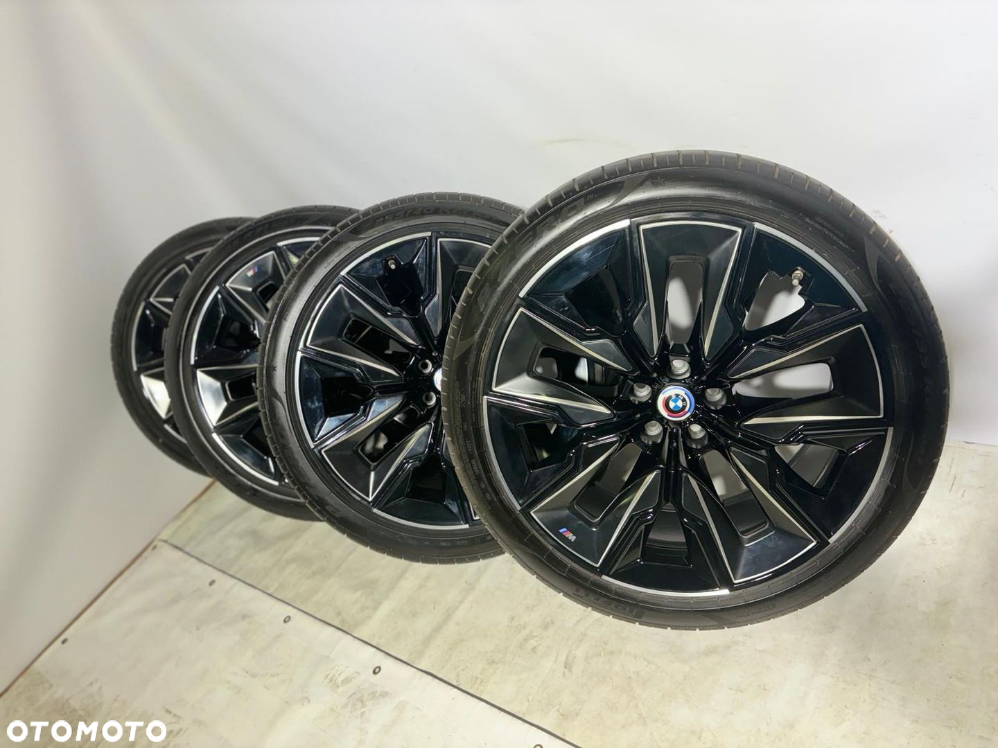 KOŁA FELGI ALUFELGI BMW i7 G70 5A19DF4 5A41F78 909M 285/35 R21 255/40 R21 - 4