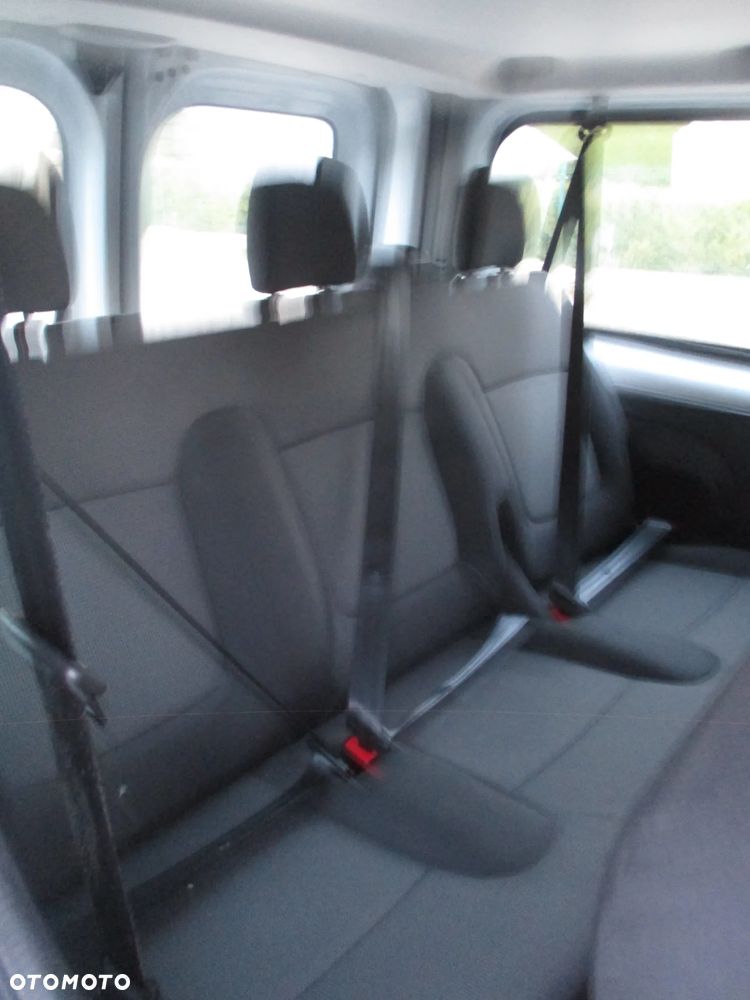 Renault Trafic 2.0 dCi - 15