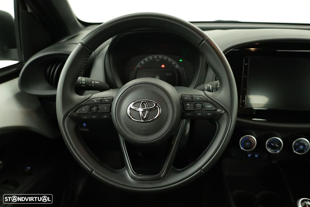 Toyota Aygo X Business Edition - 13
