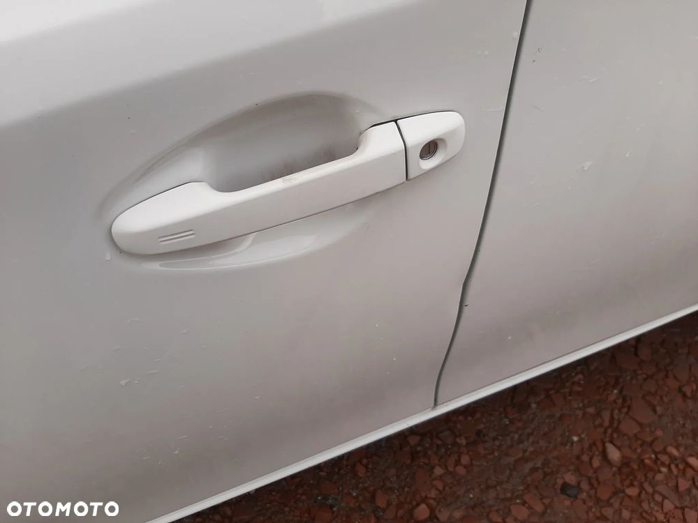 Toyota Auris 1.8 HSD Luna - 9