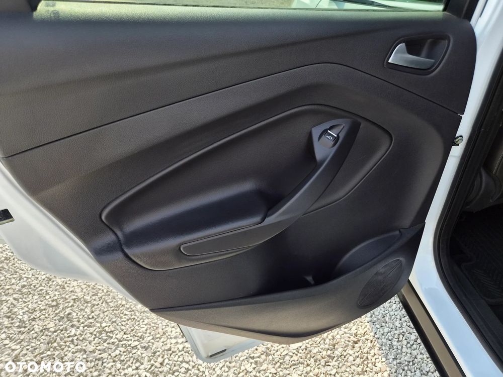 Ford Kuga - 18