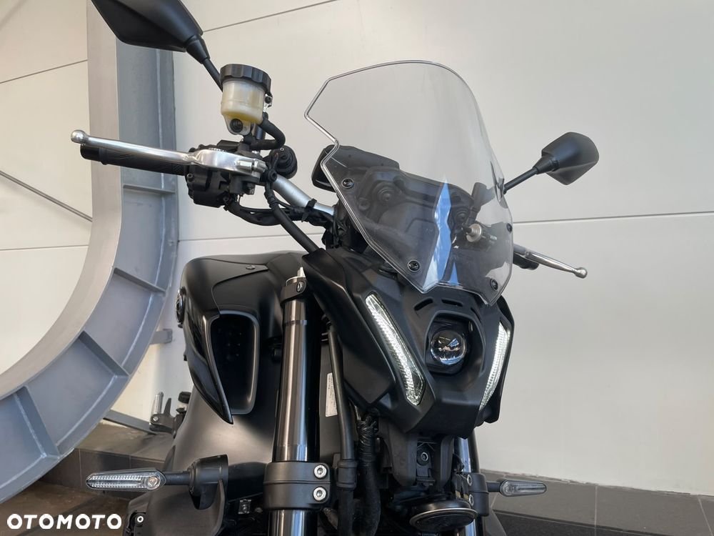 Yamaha MT - 7