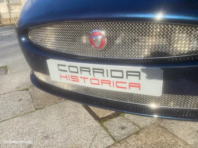 Jaguar XK 4.2 V8 Convertible - 27