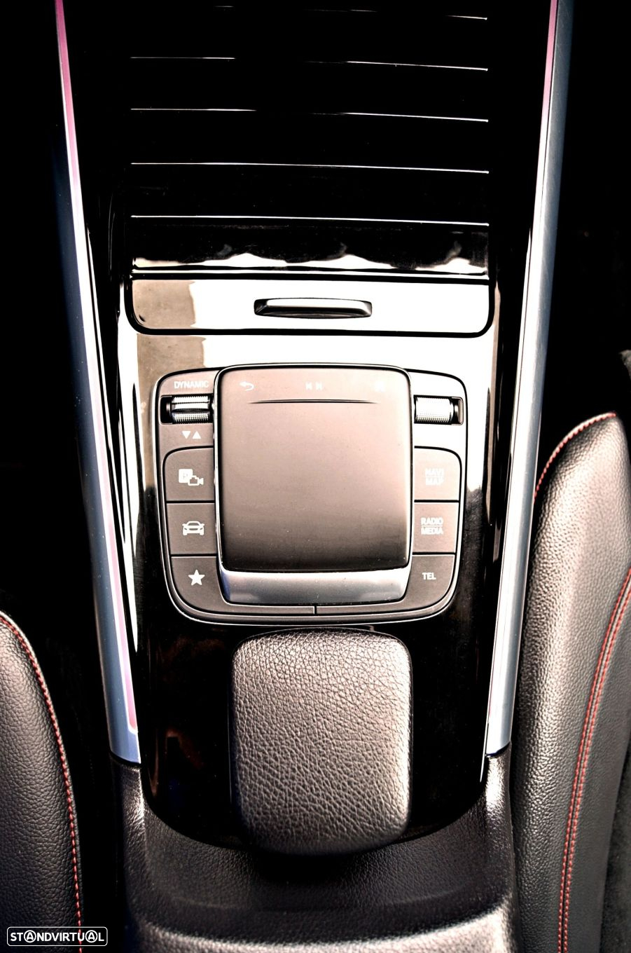 Mercedes-Benz GLA 250 e AMG Line - 21