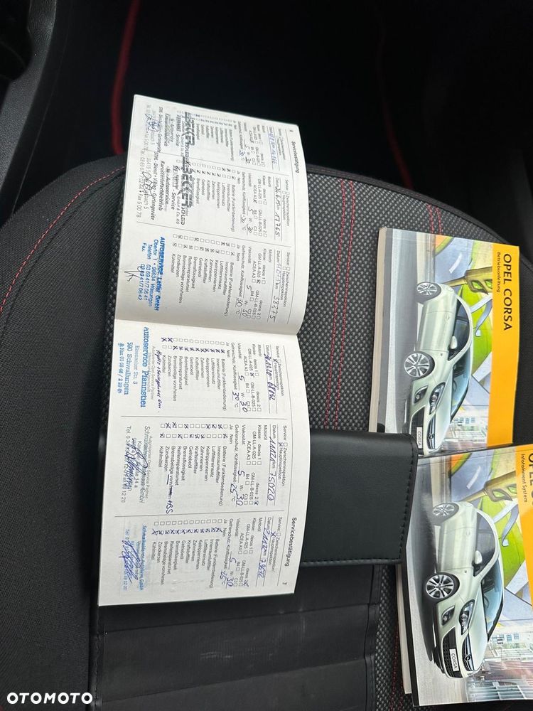 Opel Corsa 1.4 16V Cosmo - 21