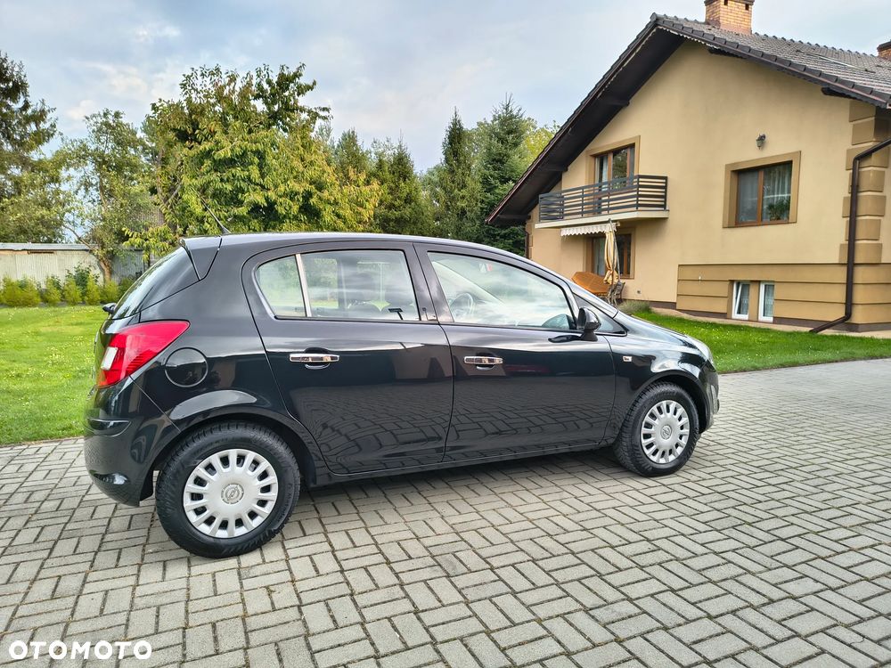 Opel Corsa 1.2 16V Cosmo - 7