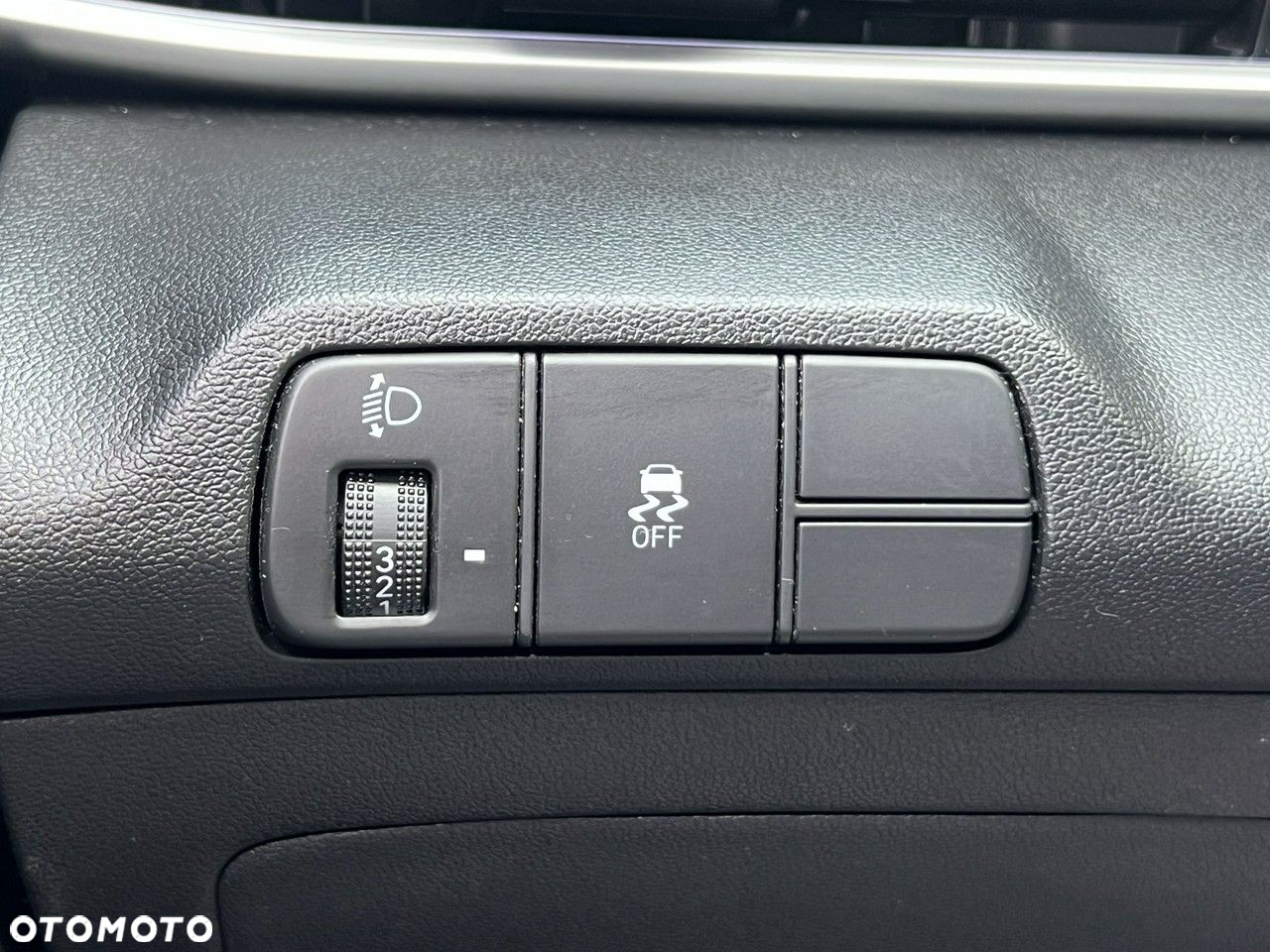Hyundai Elantra - 27