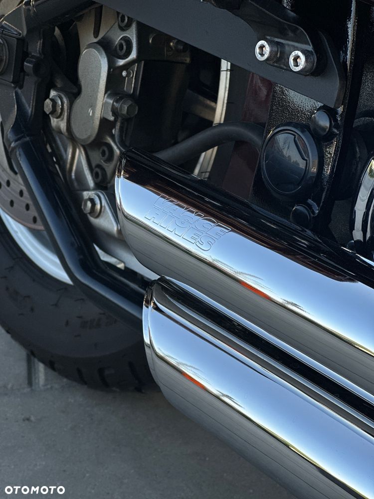 Yamaha Road Star - 10