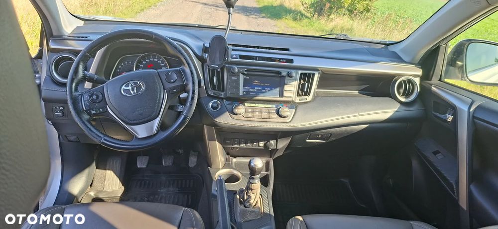Toyota RAV4 2.0 D-4D Prestige - 16