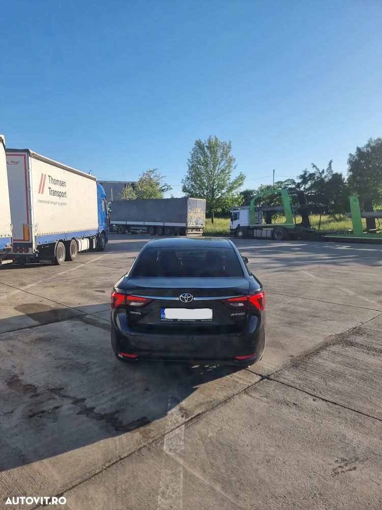 Toyota Avensis Touring Sports 2.0 D-4D Executive - 4