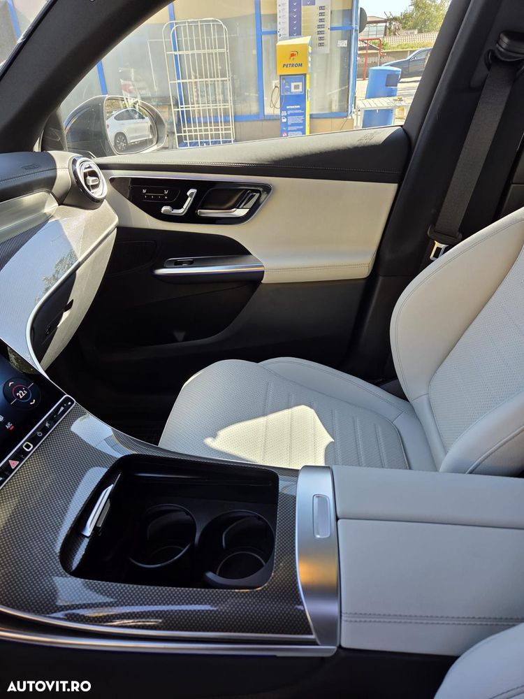 Mercedes-Benz GLC - 21