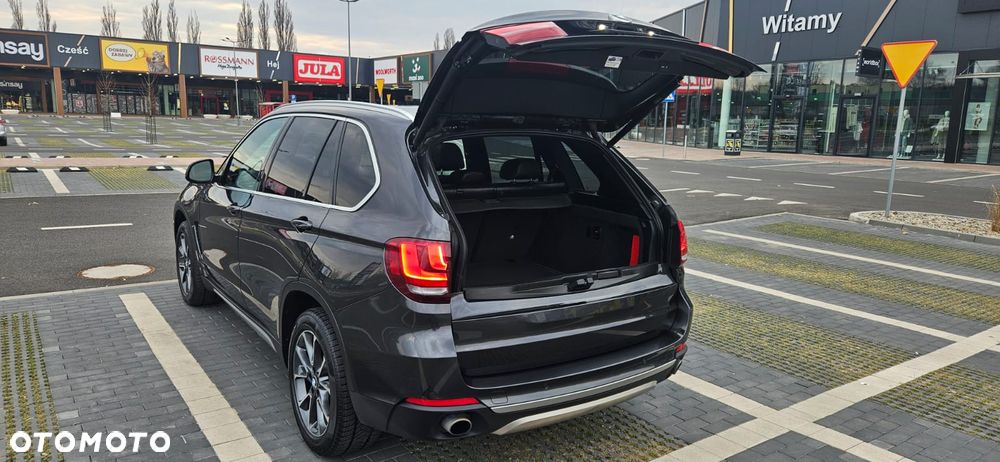 BMW X5 xDrive35i Edition Exclusive - 26