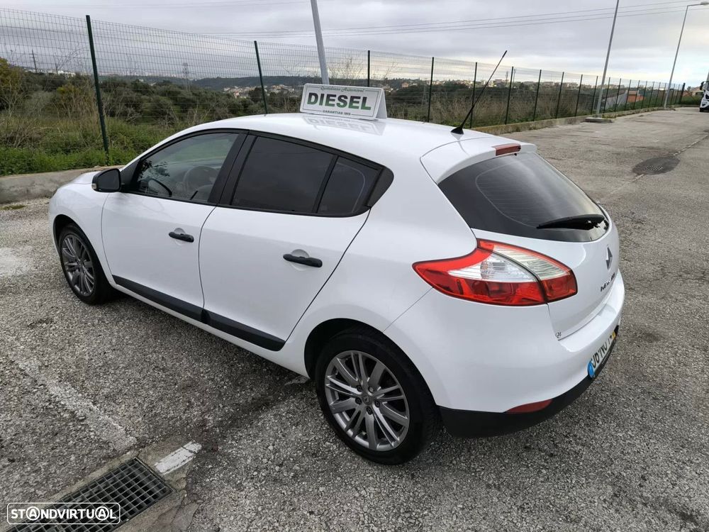 Renault mégane 1.5 dci iii hatchback - 23
