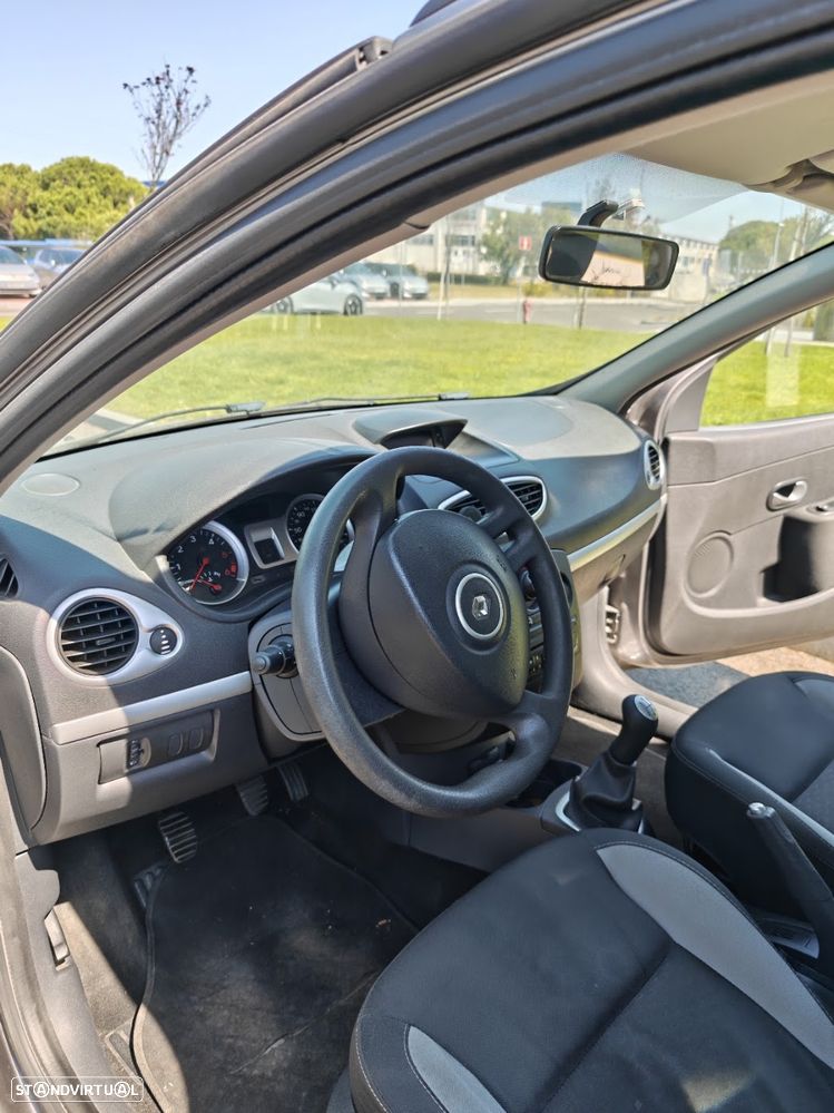 Renault Clio 1.5 dCi Confort 89g - 14