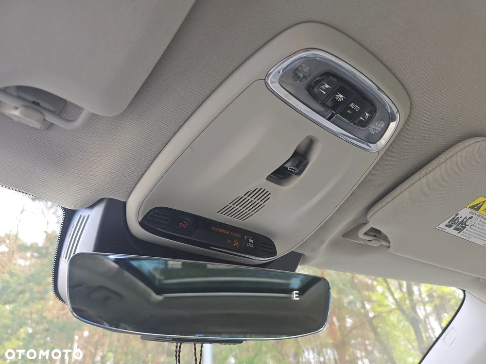 Volvo XC 90 T6 AWD Geartronic Momentum Pro - 29