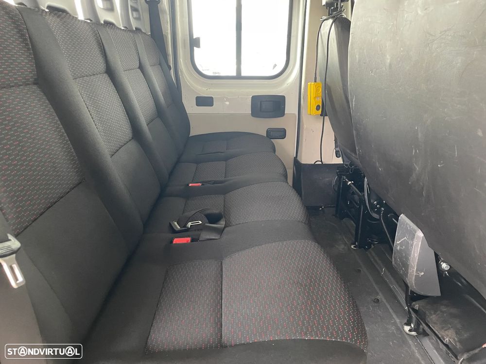 Peugeot Boxer 7Lugares 2.0 HDI 130cv C/BASCULA - 16