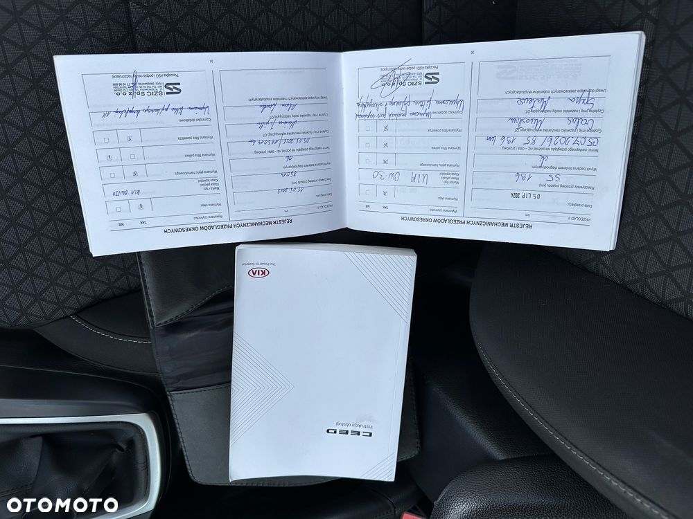 Kia Ceed 1.6 CRDi SCR M - 34