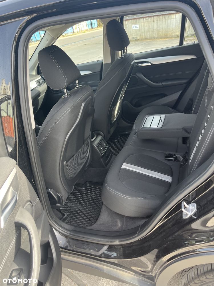 BMW X1 sDrive18i Advantage - 9