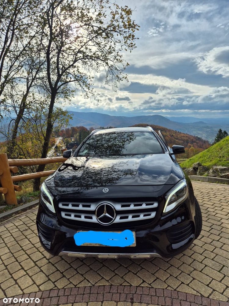 Mercedes-Benz GLA 250 4-Matic - 12