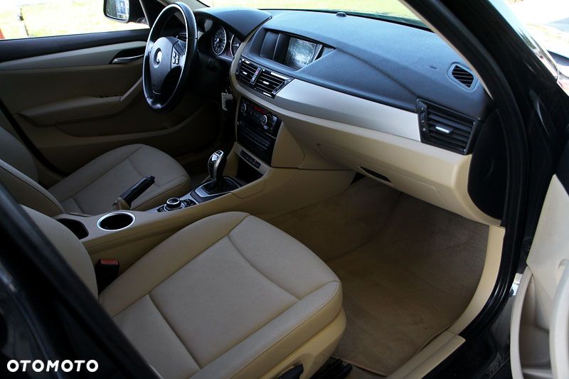 BMW X1 xDrive18d - 8