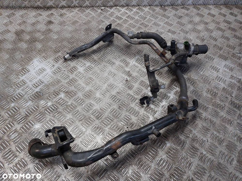 OBUDOWA TERMOSTAT MAGISTRALA WODY ASTRA H 1.9 CDTI - 1