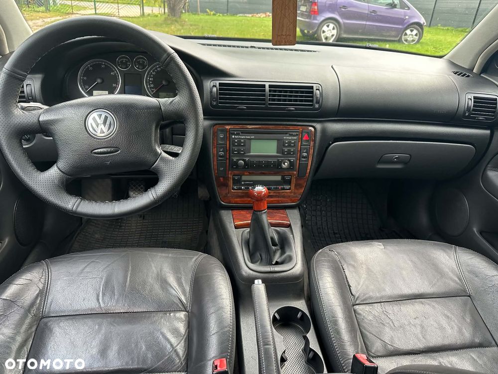 Volkswagen Passat 1.9 TDI Comfortline - 8