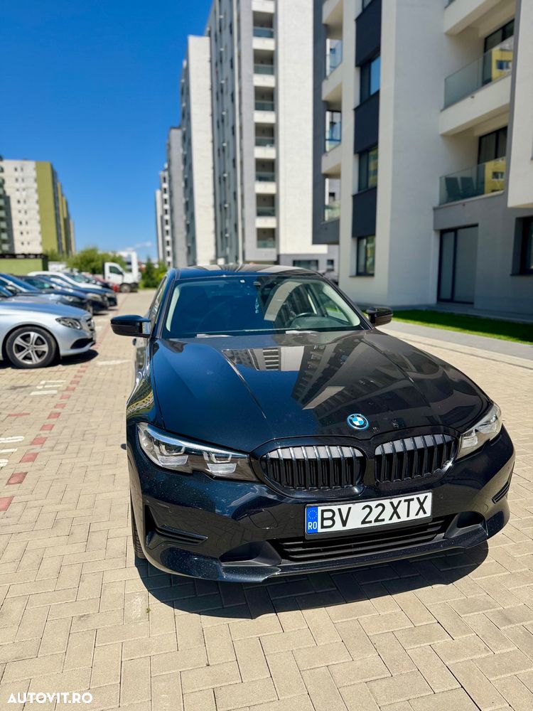 BMW Seria 3 2022 photo 3