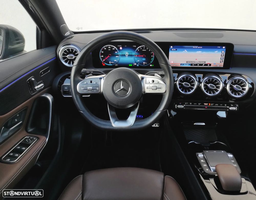 Mercedes-Benz A 250 e AMG Line - 18