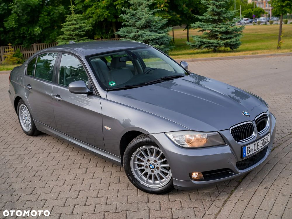 BMW Seria 3 318i Edition Exclusive - 20