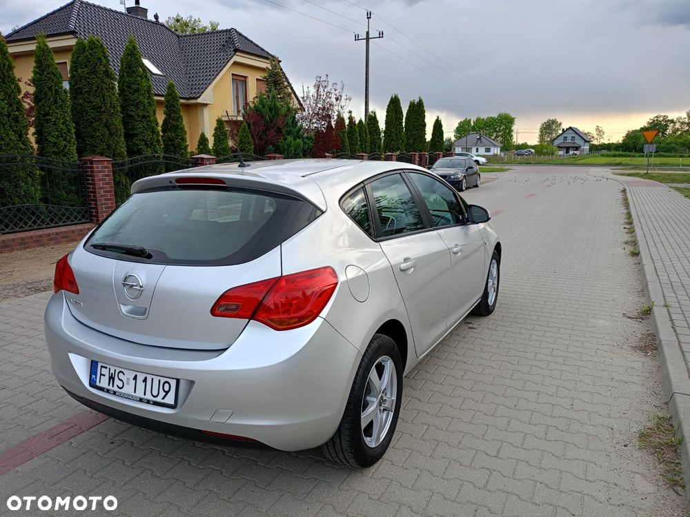 Opel Astra - 7