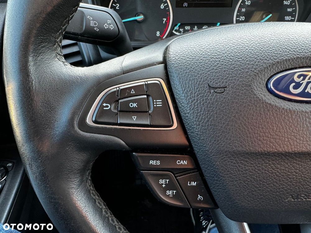 Ford EcoSport - 18