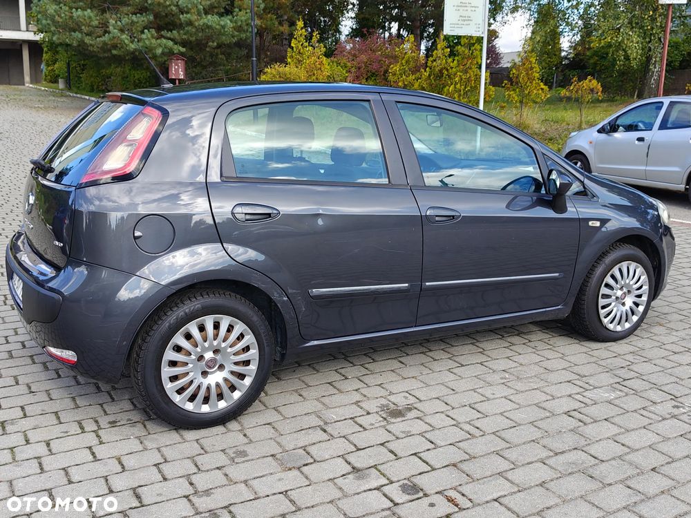2011 Fiat Punto Evo 1.3 16V Multijet Dynamic Start&Stop, photograph 12