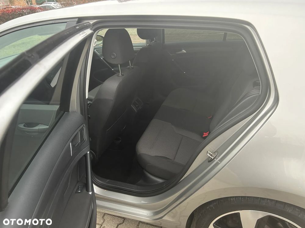 Volkswagen Golf 1.5 TSI BMT Comfortline - 17