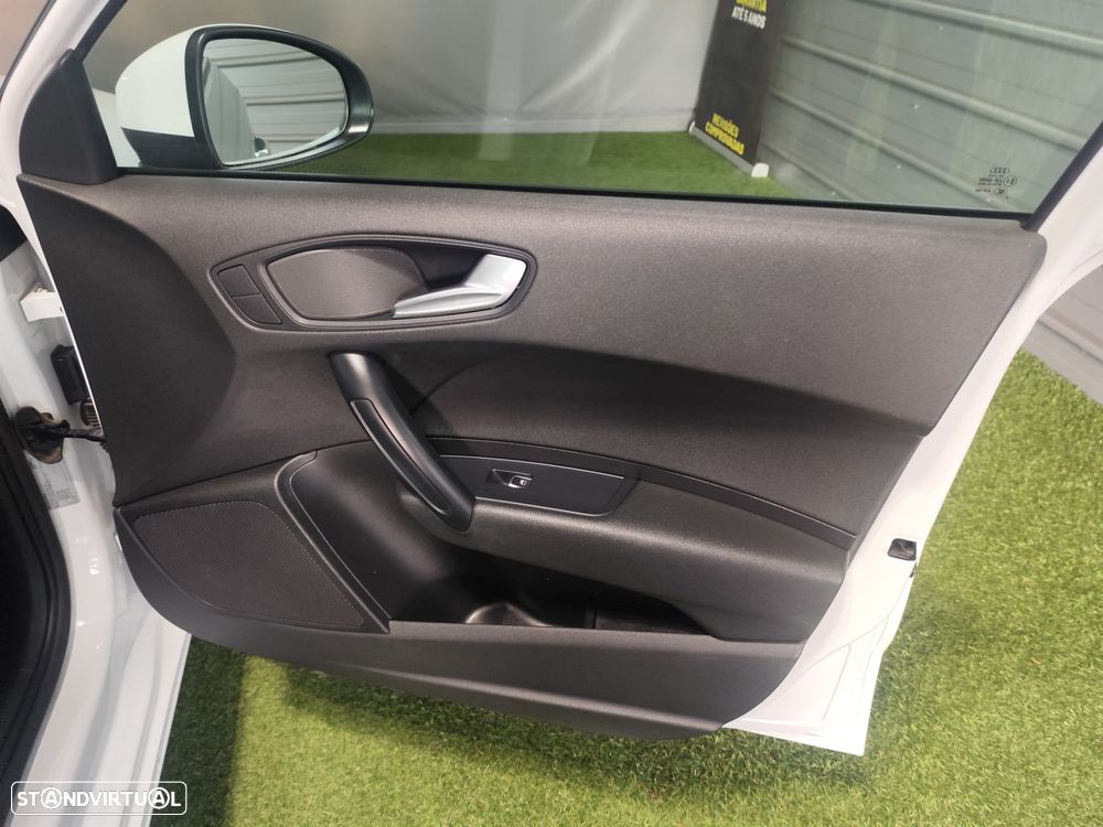 Audi A1 Sportback 1.4 TDI Design - 26