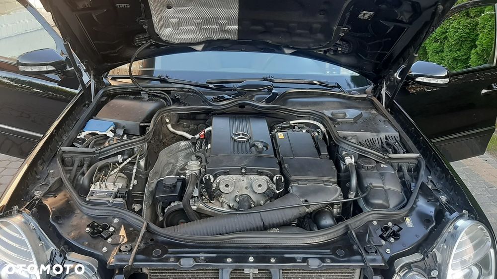 Mercedes-Benz Klasa E 200 T Kompressor Automatik Elegance - 38