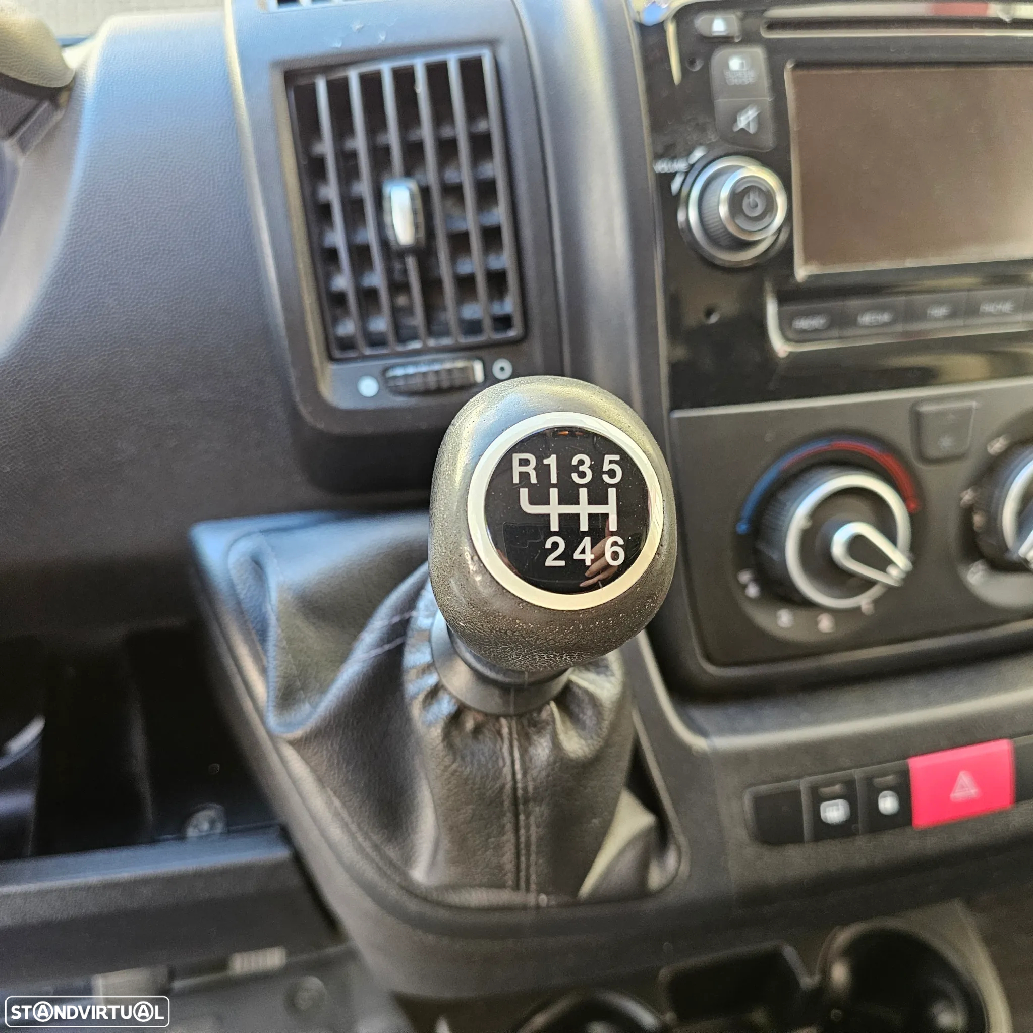 Peugeot Boxer 2.0 HDI Isótermica - 21