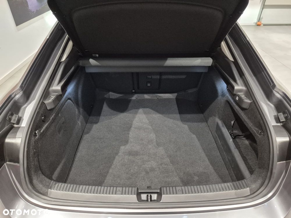 Skoda Superb 2.0 TDI L&K DSG - 11