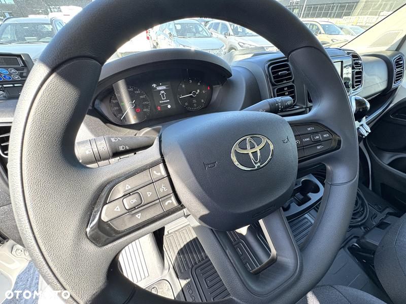 Toyota Proace Max - 9