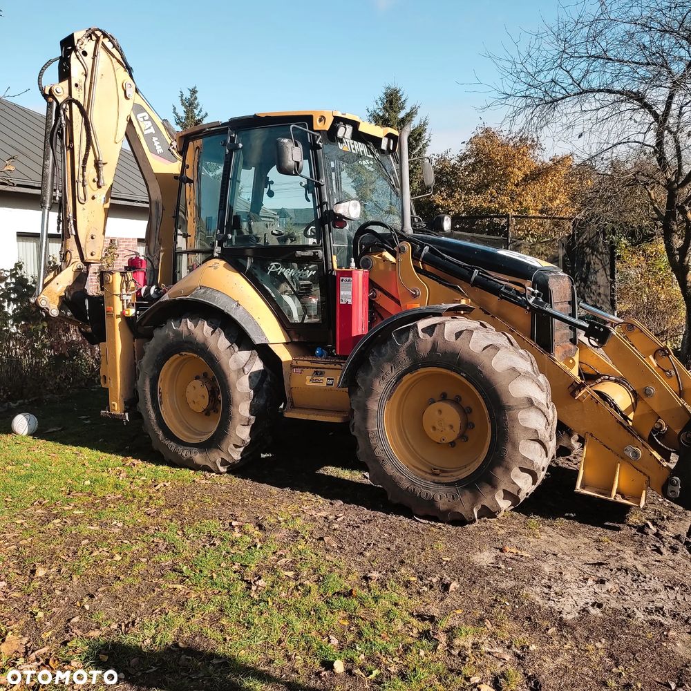 Caterpillar 444E - 11